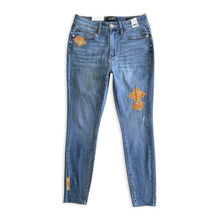 Load image into Gallery viewer, Retro Vibes Judy Blue Patch Skinny Jeans
