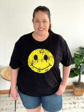 Load image into Gallery viewer, Vintage Smiley Face Graphic Tee