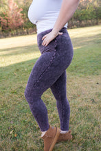 Load image into Gallery viewer, Blackberry Yoga Leggings