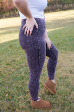 Load image into Gallery viewer, Blackberry Yoga Leggings