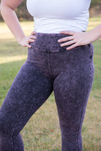 Load image into Gallery viewer, Blackberry Yoga Leggings