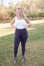 Load image into Gallery viewer, Blackberry Yoga Leggings