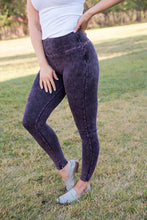 Load image into Gallery viewer, Blackberry Yoga Leggings