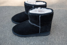Load image into Gallery viewer, Comfort Boots in Black Corduroy