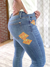 Load image into Gallery viewer, Retro Vibes Judy Blue Patch Skinny Jeans