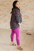 Load image into Gallery viewer, Lizzy Top in Black Paisley