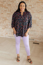 Load image into Gallery viewer, Lizzy Top in Black Paisley