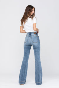 Showing My Flare Judy Blue Jeans